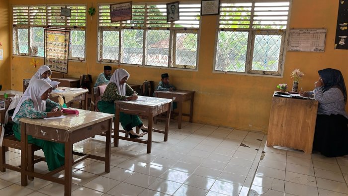 Cerita Pendek Bergambar Tingkatkan Kemampuan Membaca Bahasa Inggris di Madrasah
